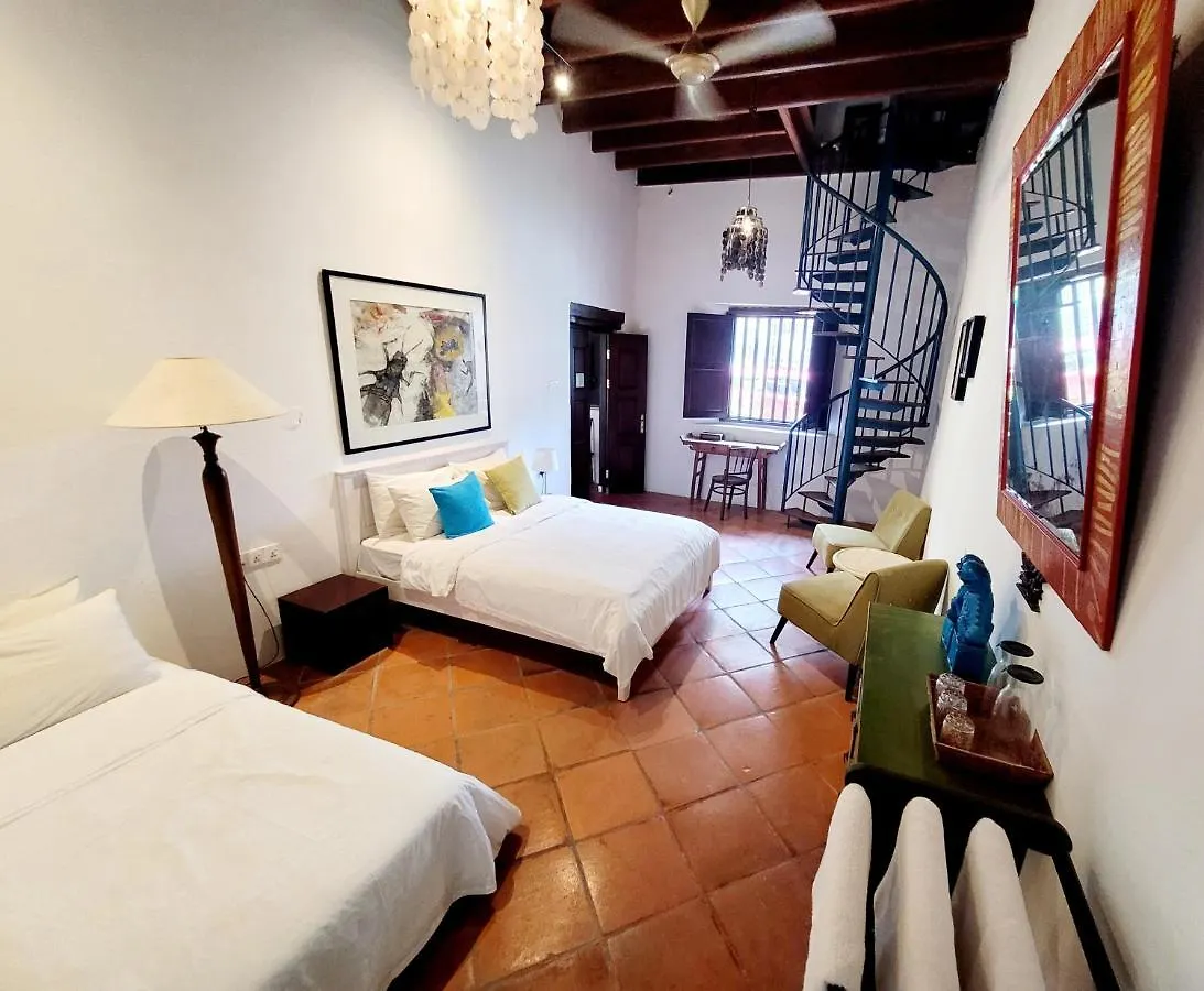 East Indies Mansion George Town 3*,  Malaisie